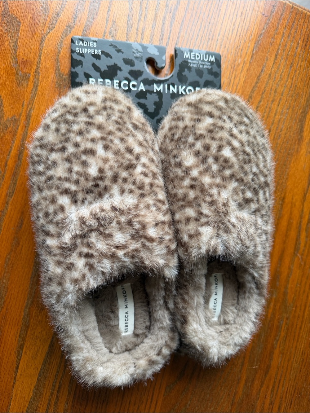Rebecca Minkoff Pink fur slippers new, medium size